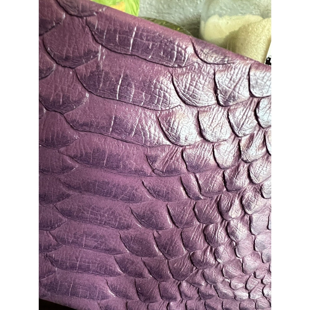 Valerie Steven's Faux Snakeskin Clutch - Picture 14 of 16